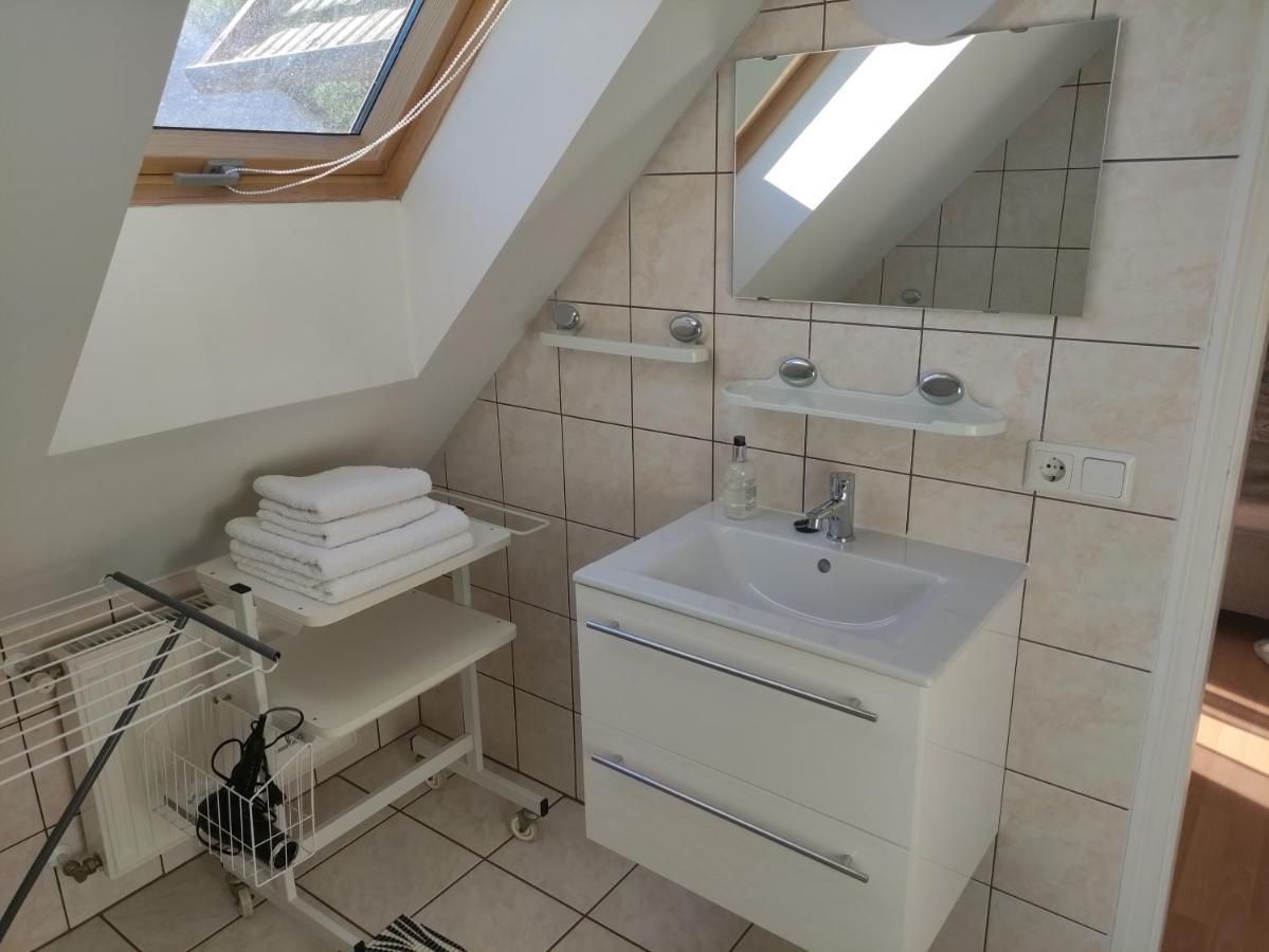 Zsanett Appartement Heviz Exterior photo