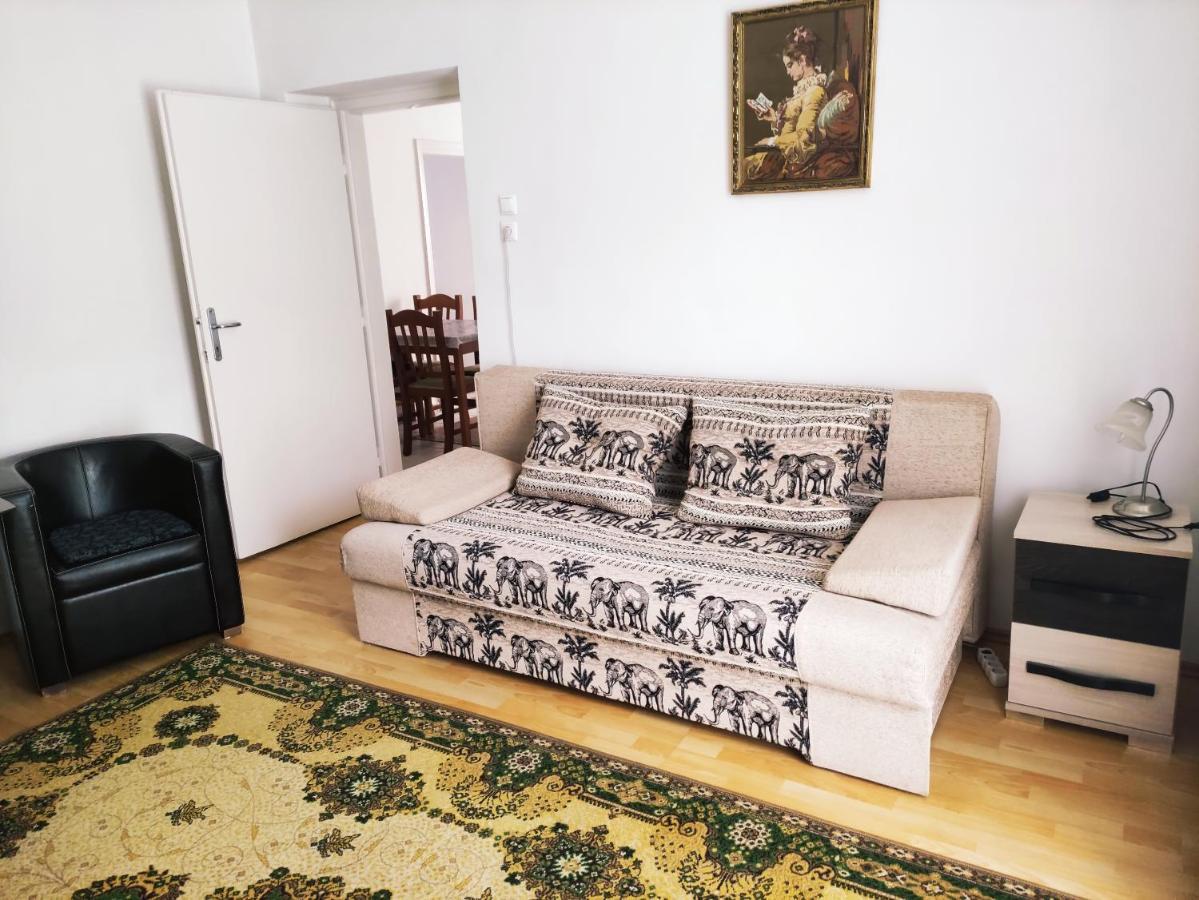 Zsanett Appartement Heviz Exterior photo