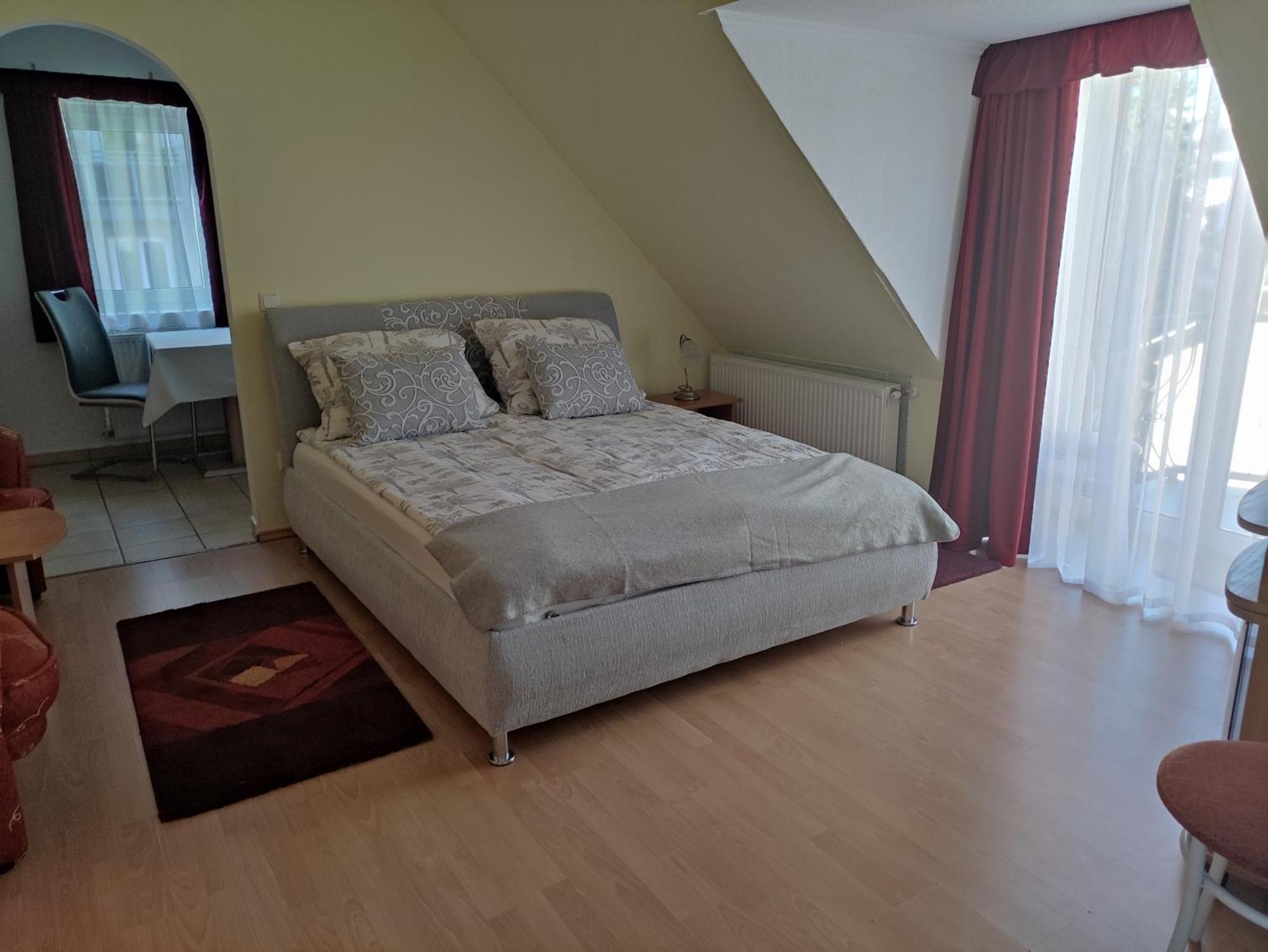 Zsanett Appartement Heviz Room photo