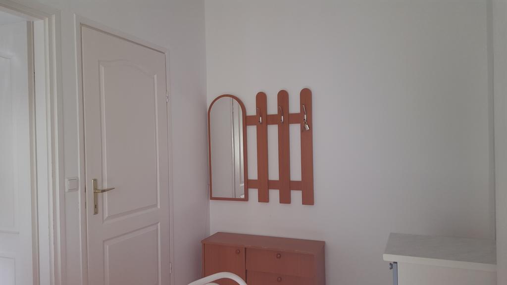 Zsanett Appartement Heviz Exterior photo